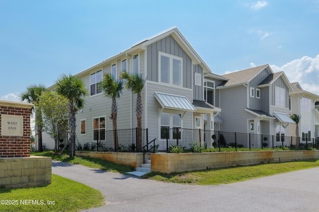 Building Photo - 50 Sewall Ln