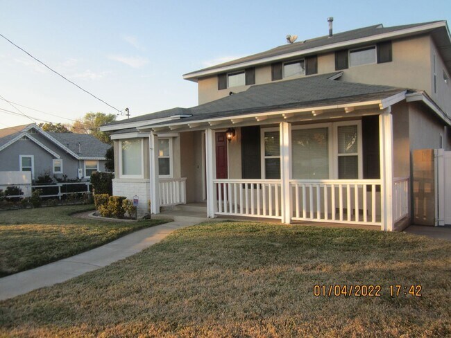 Foto del edificio - 4 br, 2 bath House - 4697 SIERRA ST