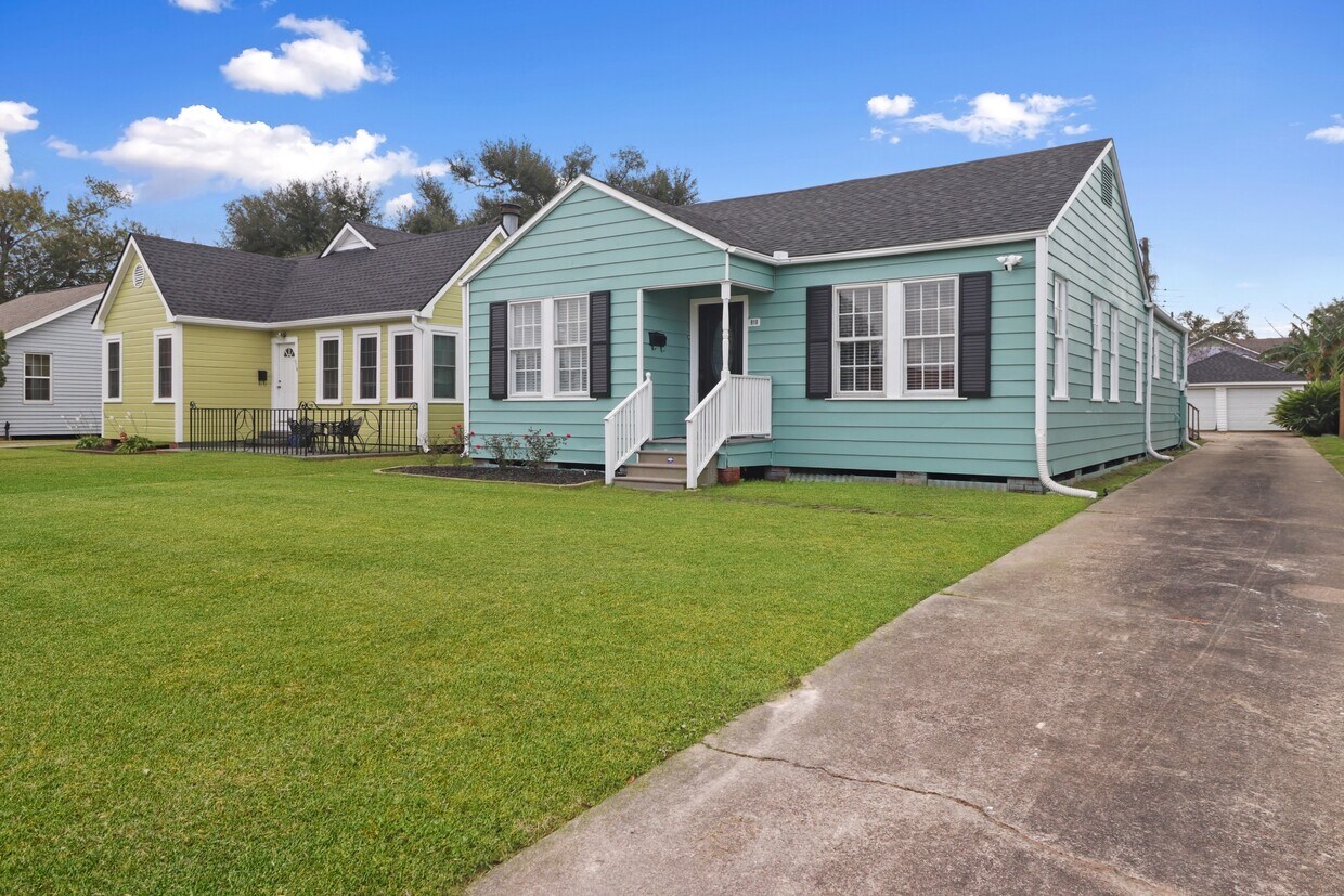 910 9th St, Lake Charles, LA 70601 House Rental in Lake Charles, LA