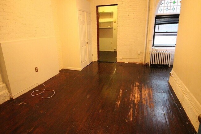 Foto del edificio - 276 W 71st St