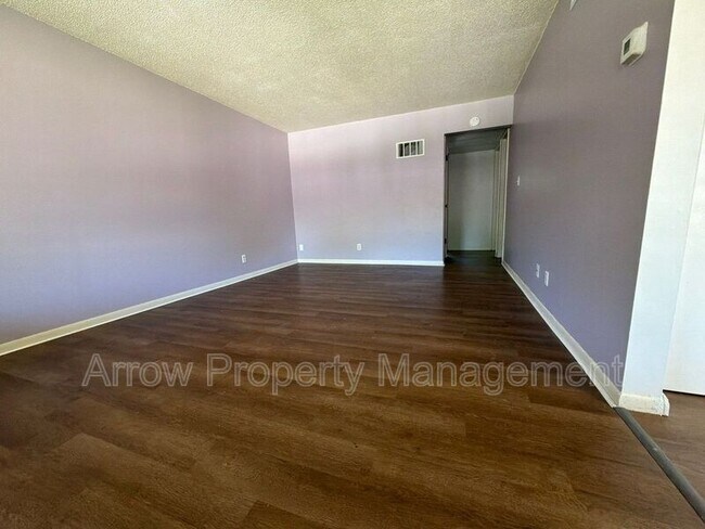 Foto del edificio - 650 E 12th St