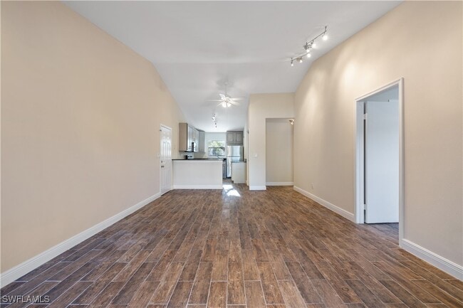 Foto del edificio - 2142 Arbour Walk Cir