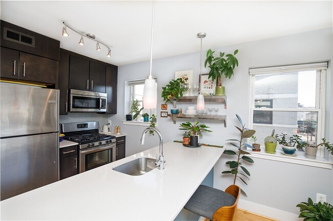 Foto del edificio - CoHi - Spacious One Bed Condo