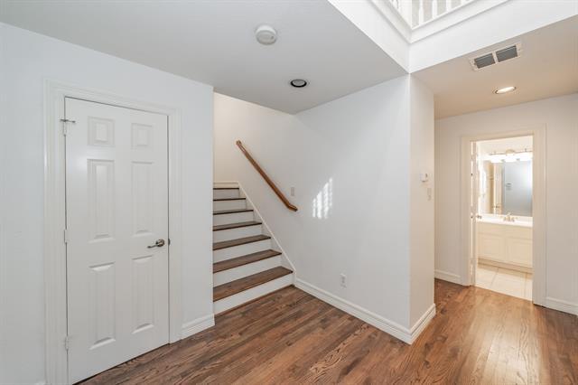 Foto del edificio - 4213 Wycliff Ave