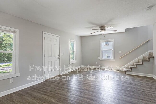 Building Photo - 4108 N Mersington Ave