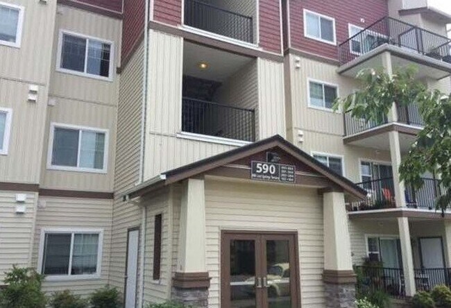 Foto del edificio - Condo w/ Garage. Close To St. Vincents Hospital, Freeways and Fast Commute To Portland