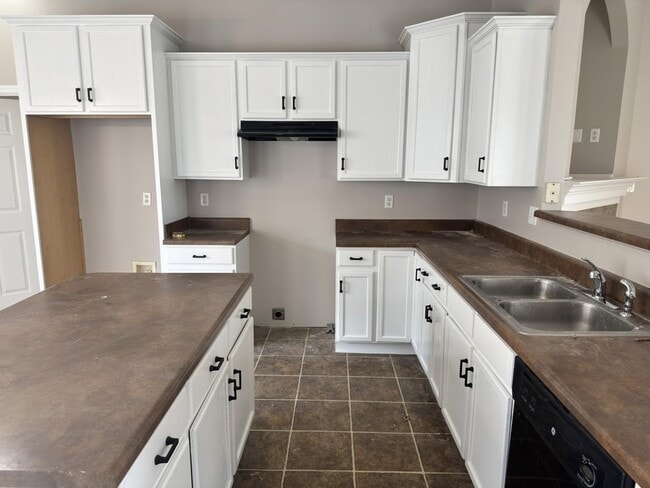Photo - 1237 Travers Lane Unit House