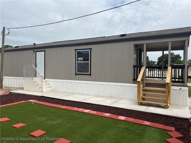 Building Photo - 2420 Hammock Rd