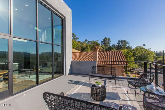 Foto del edificio - 3682 Harriman Ave