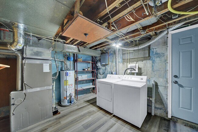 Building Photo - 8602 Ellen Ct