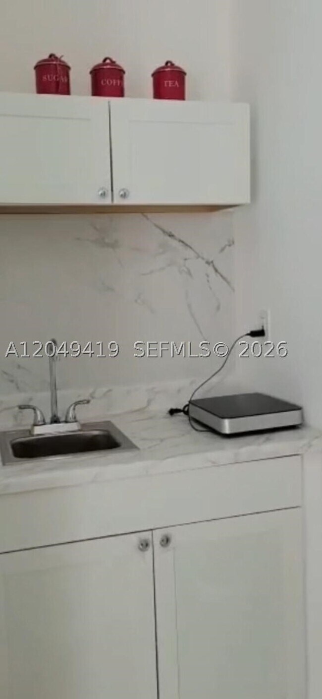 Foto del edificio - 8118 SW 163rd Pl