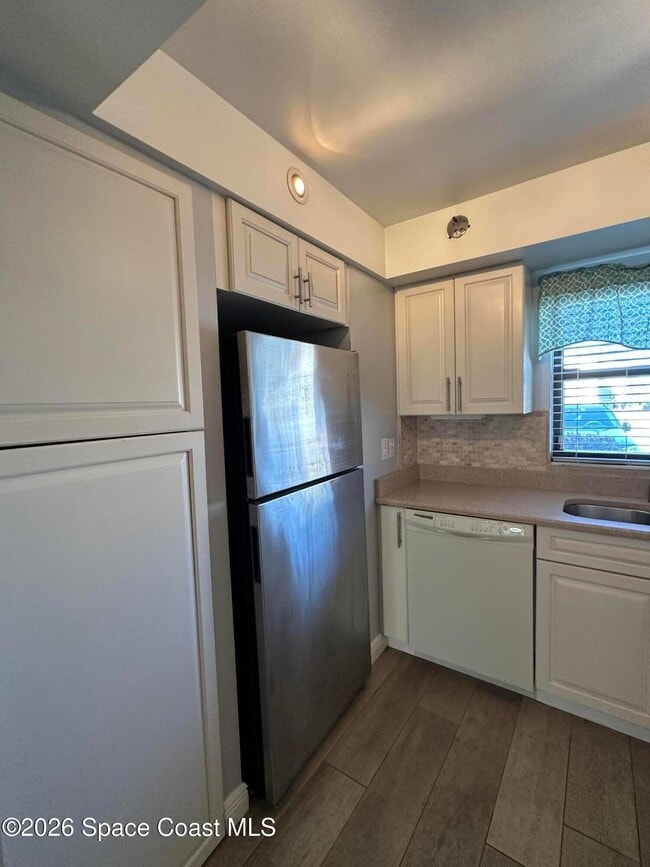 Building Photo - 2709 Golf Lake Cir