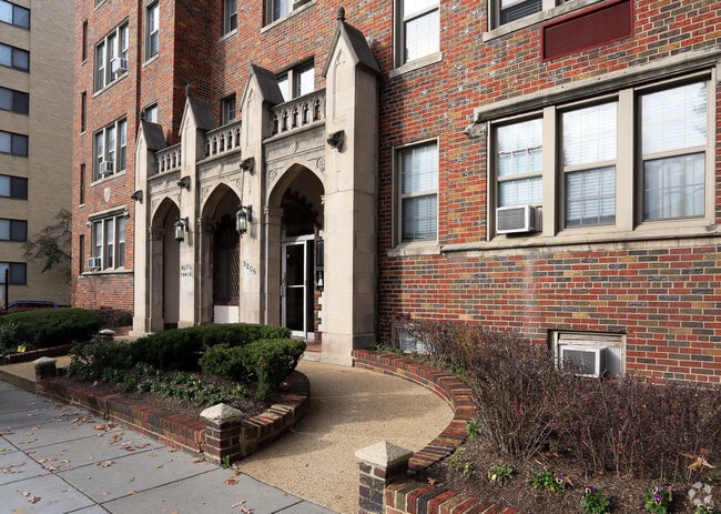 Photo - Alto Towers Apartments