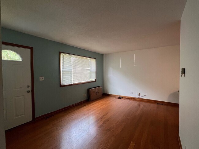Foto del edificio - 3327 Acorn Ct