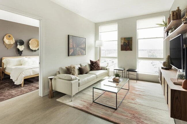 Building Photo - 295J