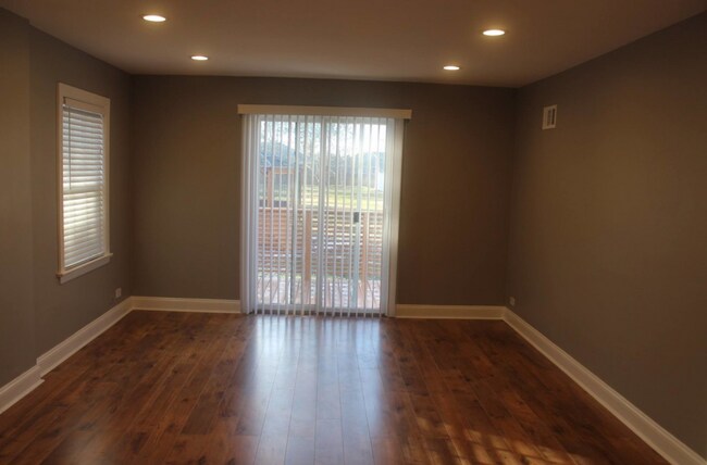 Building Photo - 3170 Landwehr Rd