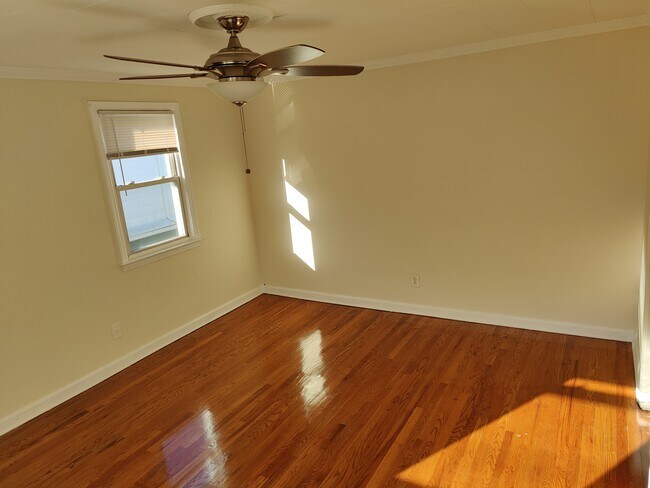 Living Room - 26 Holland Ave