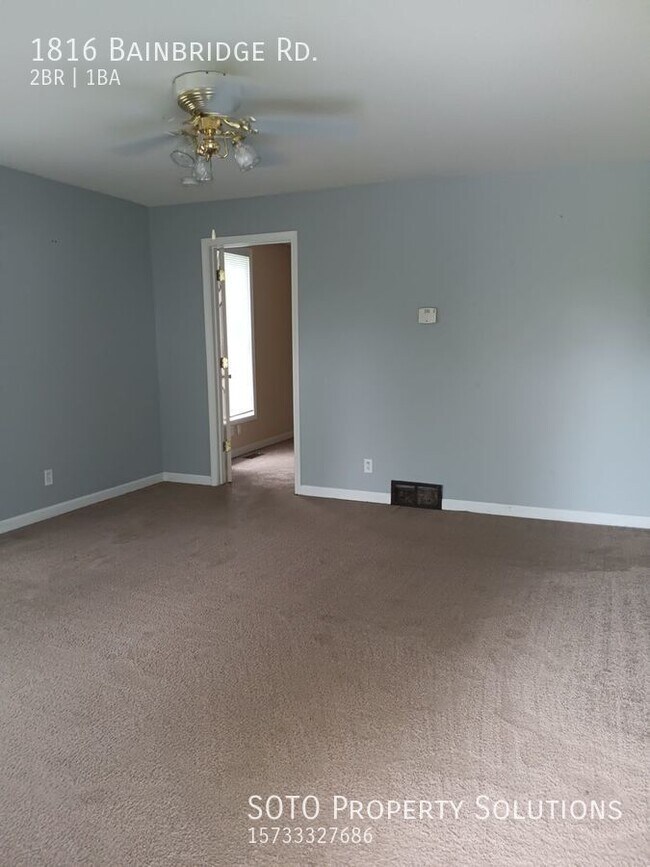 Building Photo - 2BD/1BA Pet Friendly House w/ Oversized Tw...
