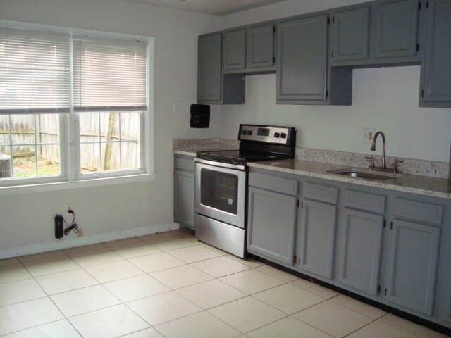 Building Photo - 1847 Arwell Ct