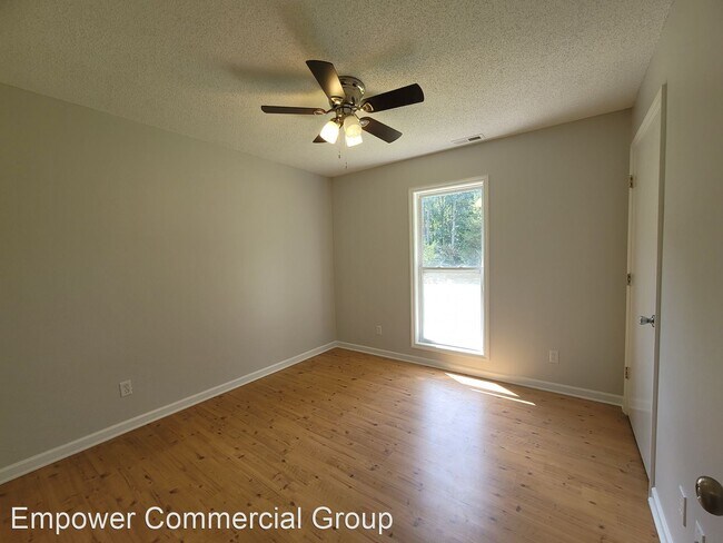 Building Photo - 3 br, 3 bath House - 1210 Fernridge Drive