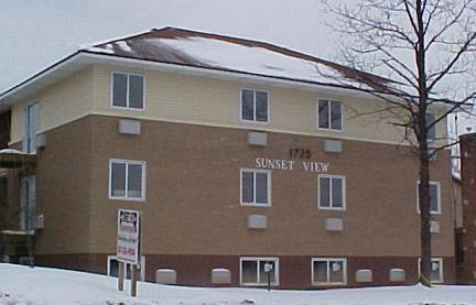 Primary Photo - Sunset View Apartment