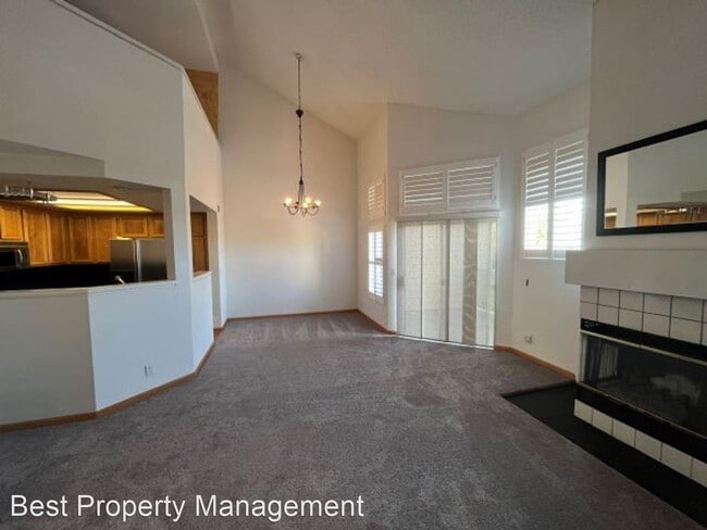 Building Photo - 1 br, 2 bath House - 5269 Fairbanks Common