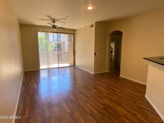 Foto del edificio - 1701 E Colter St