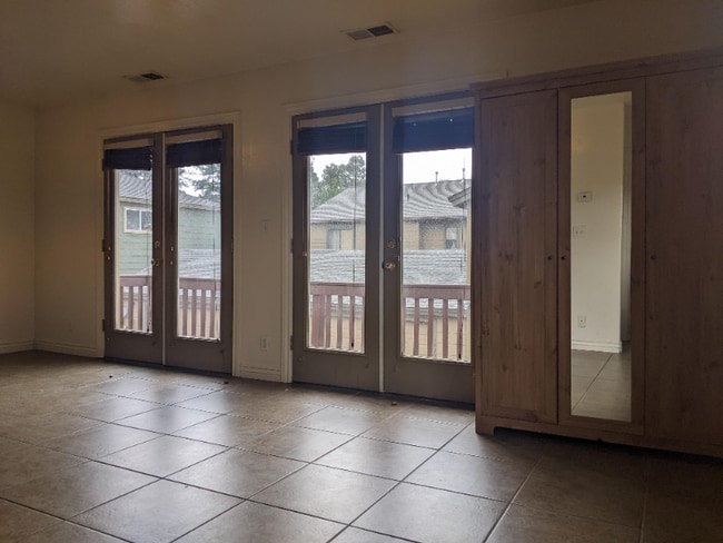 Building Photo - 1488 S Noelle Ln
