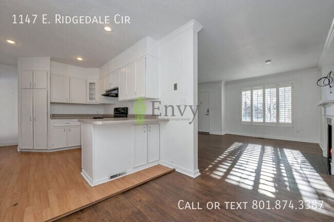 Foto del edificio - 1147 E Ridgedale Cir