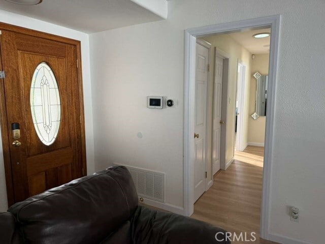 Foto del edificio - 6601 Woodlake Ave