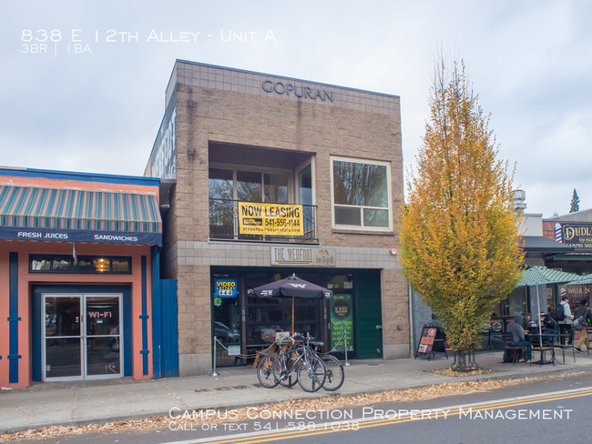 Building Photo - 838 E 12th Aly