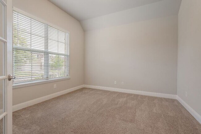 Foto del edificio - "Beautiful 3-Bed, 2-Bath Retreat in Northl...