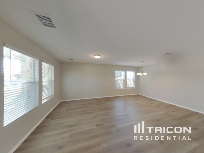 Building Photo - 508 Oriel Cir