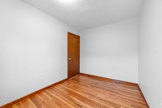 Foto del edificio - 249 Shawmut Ave