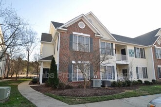 Building Photo - 2121 Kudrow Ln