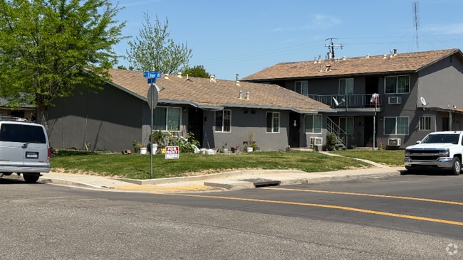 Building Photo - 1530 Edgar Ave