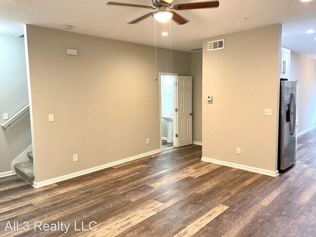 Building Photo - 3 br, 2.5 bath House - 2282 Connally Pl