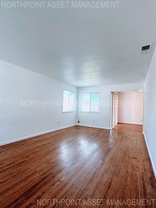 Building Photo - 10097 Nebula Way