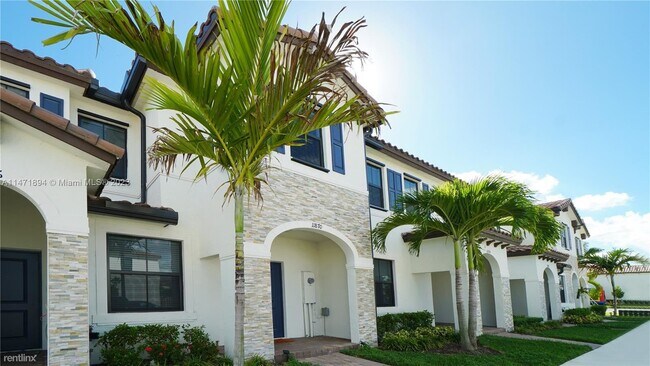 Building Photo - 3 br, 2.5 bath House - 11870 SW 246th Ln