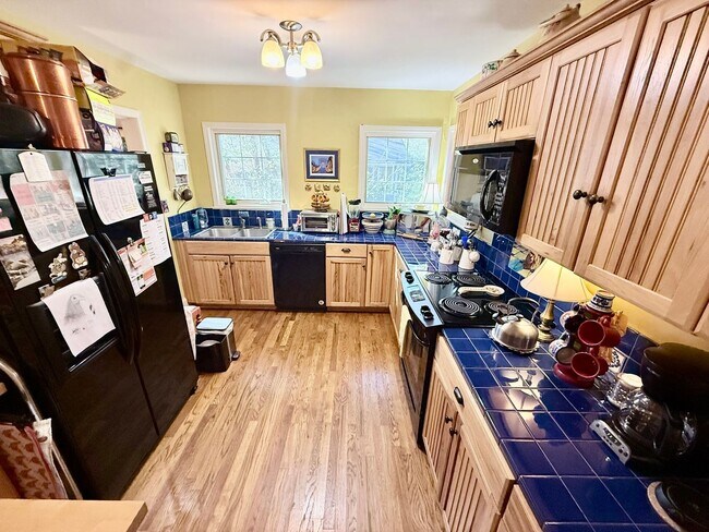 Foto del edificio - 130-140 Marion Dr