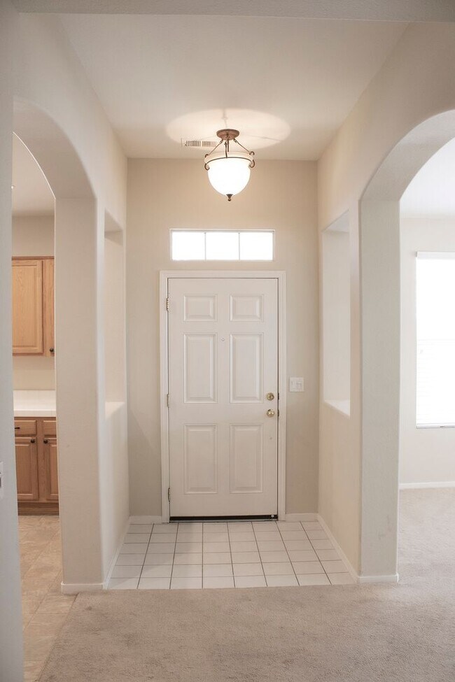 Foto del edificio - 1495 Wild Wolf Way