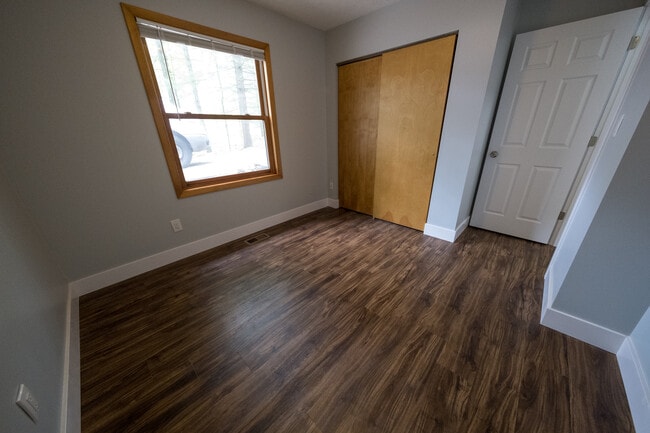 Building Photo - 4263 Eagle Crest Dr