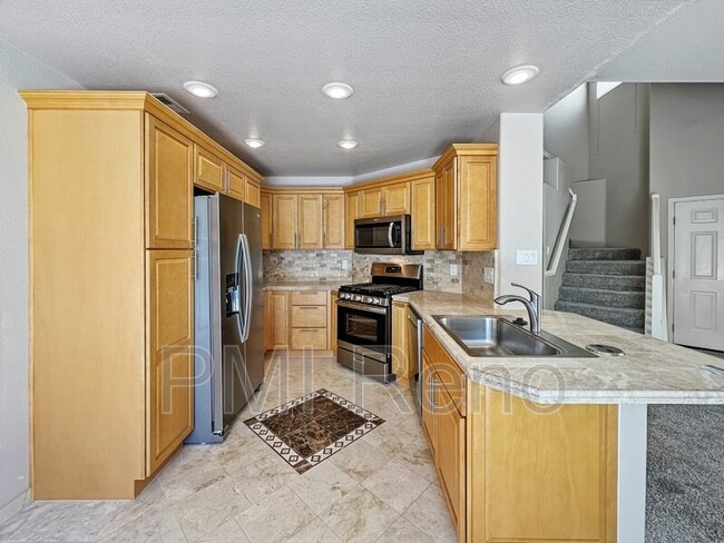 Building Photo - 5722 Golden Eagle Dr