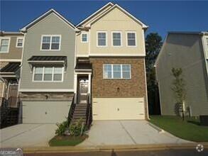 Building Photo - 2727 Hedgeway Cir