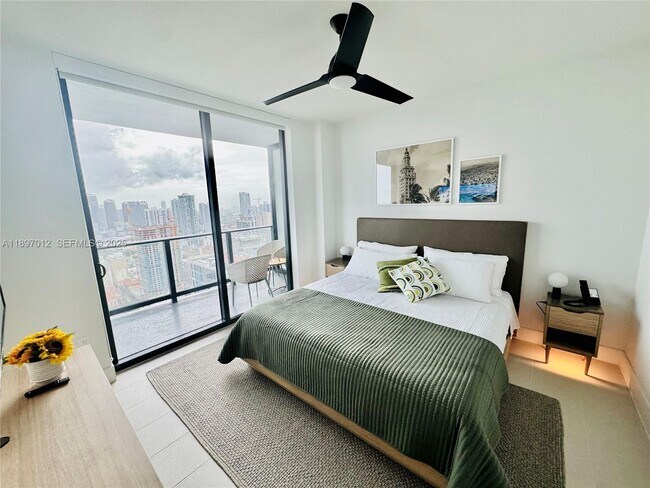 Foto del edificio - 159 NE 6th St