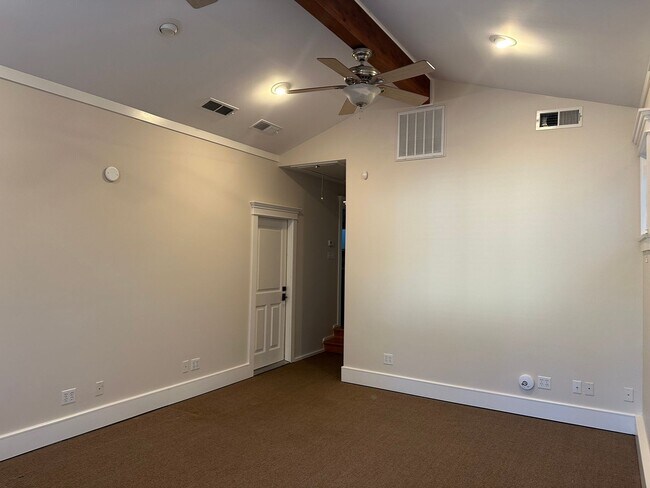 Foto del edificio - Buena Vista Rancher 4 bed /3 bath - Excell...