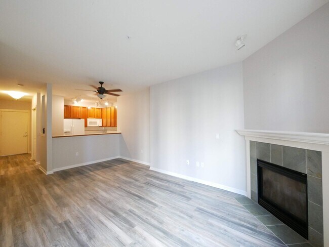 Foto del edificio - 1Bed 1Bath DT Kirkland Condo Available for Rent!