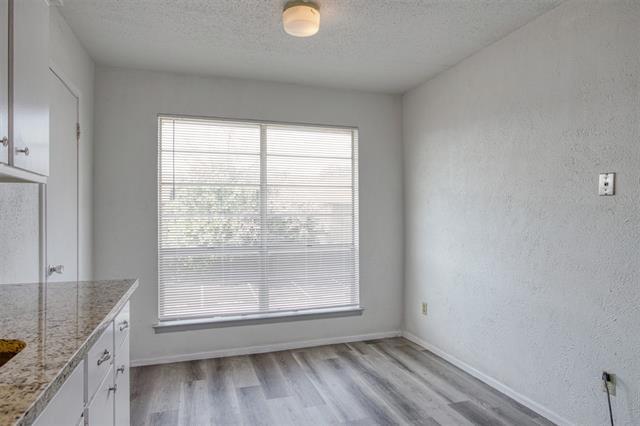 Foto del edificio - 7921 Cliffbrook Dr