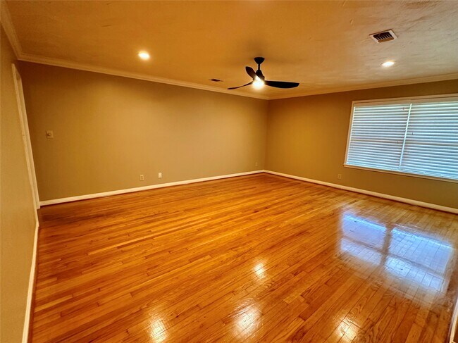 Foto del edificio - 4325 Kinglet St