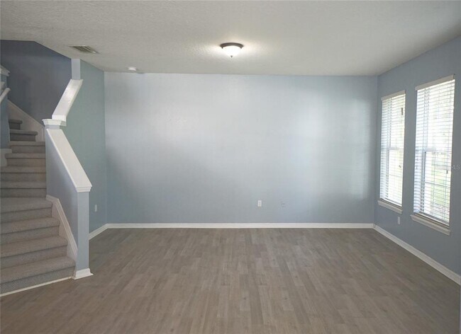 Foto del edificio - 6760 Eagle Feather Dr